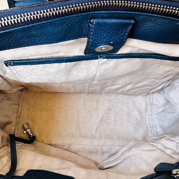 MICHAEL KORS Blue Leather 2 way bag - Picture 9 of 17